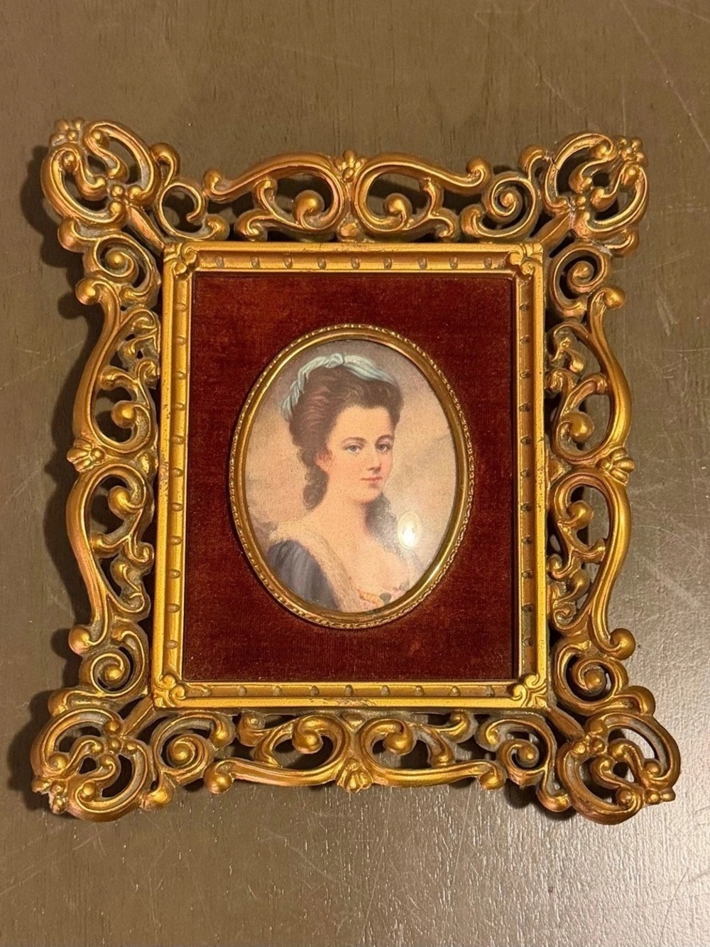 Vintage Mrs Mears Gainsborough Bubble Glass Portrait